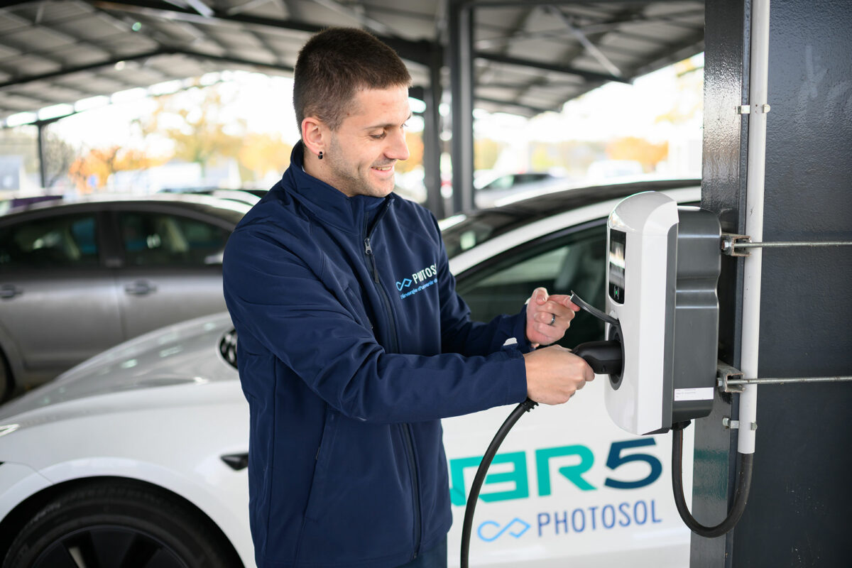photosol-bornes-de-recharge
