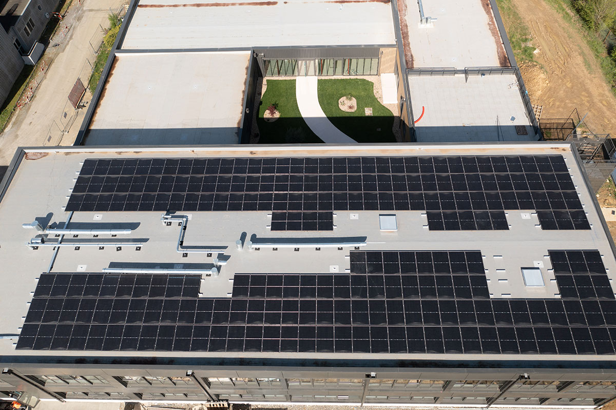 Toiture-photovoltaique-mirande